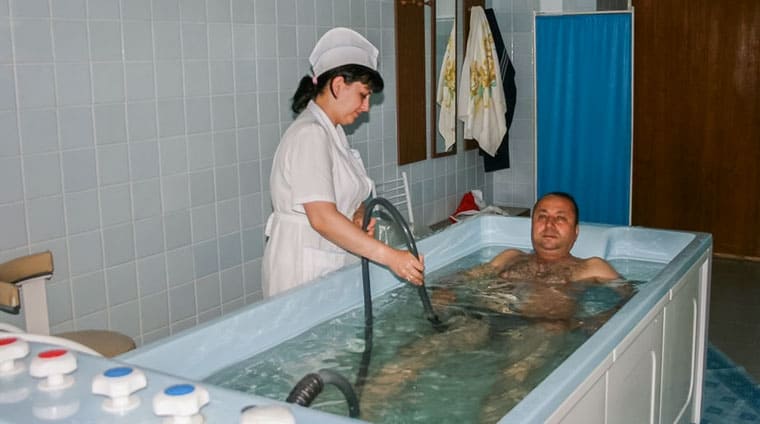 Подводный душ-массаж в санатории Родник. Пятигорск 