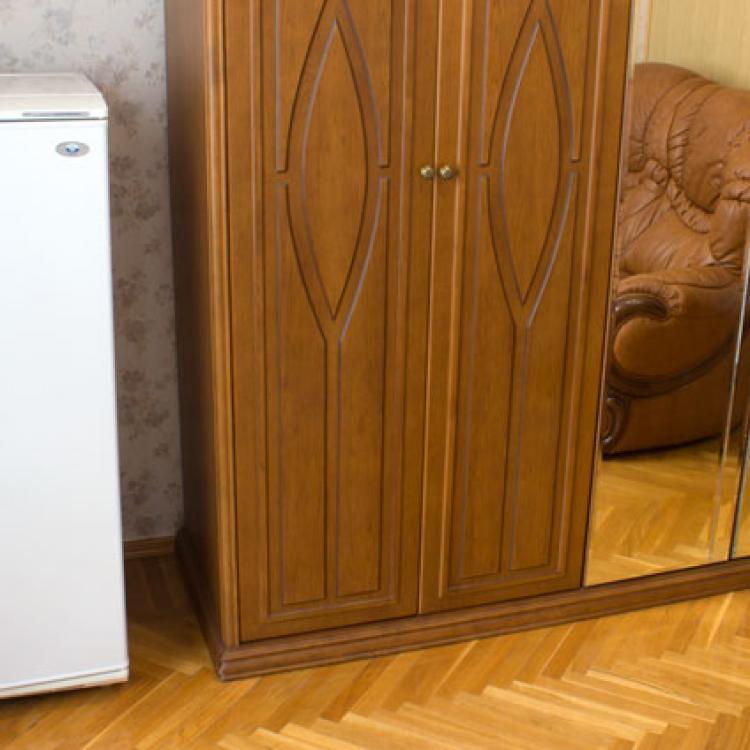 Холодильник в номере 2 местный 3 комнатный Люкс, Корпус В санатория Родник. Пятигорск