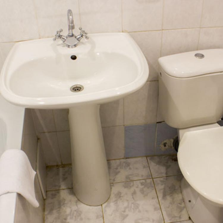 Совмещенный санузел с ванной 1 местного 1 комнатного 1 категории, Корпус Б санатория Родник. Пятигорск